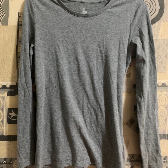 4 tops bundle - Picture 3 of 9